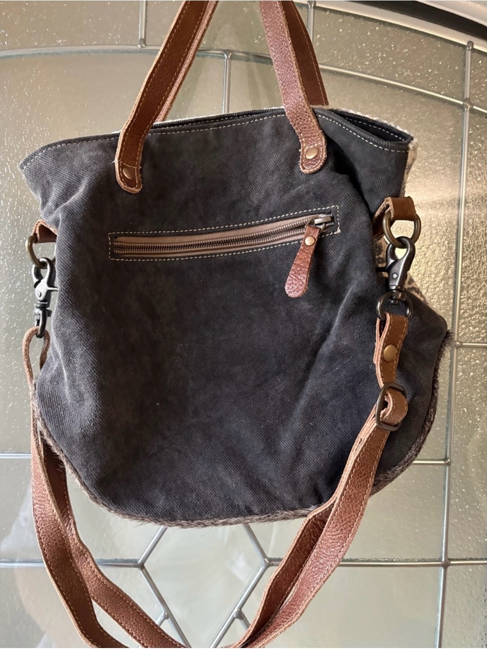 The Myra Bag Canvas Tote Crossbody Boho Paisley Print Cowhide Leather Western - Picture 6 of 7